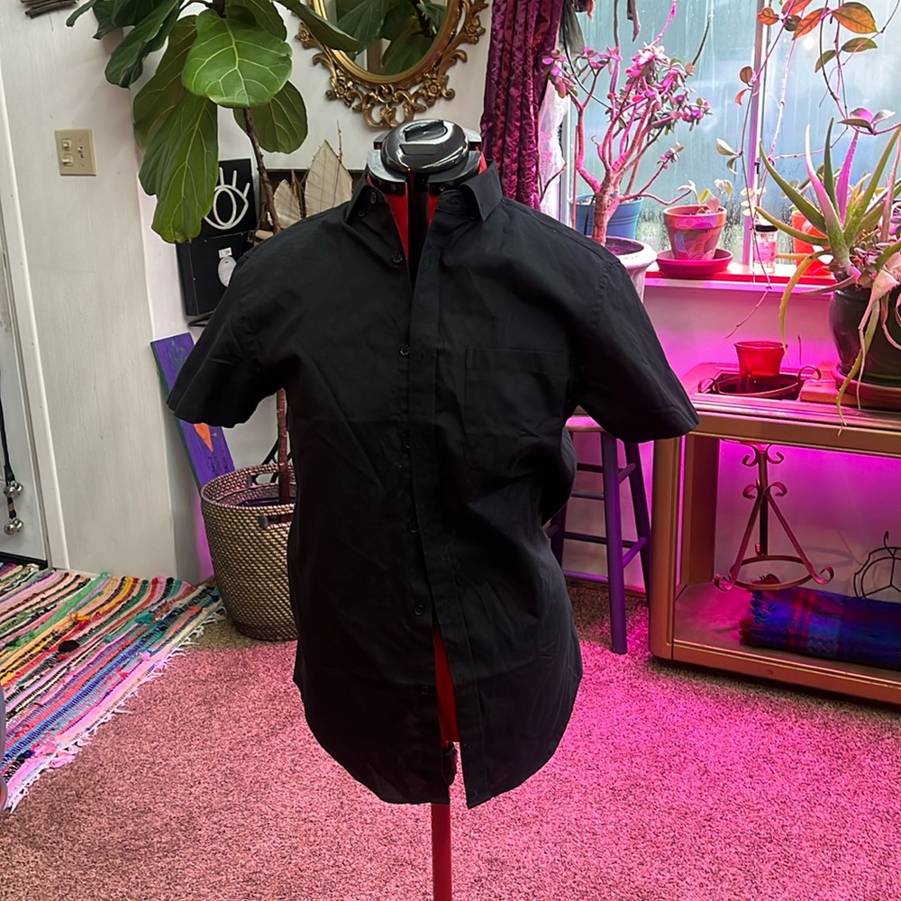 Nice button up short sleeve black shirt